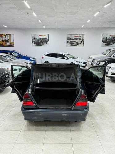 Mercedes C 180-18