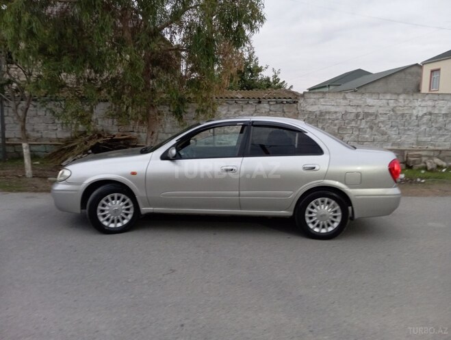Nissan Sunny-9