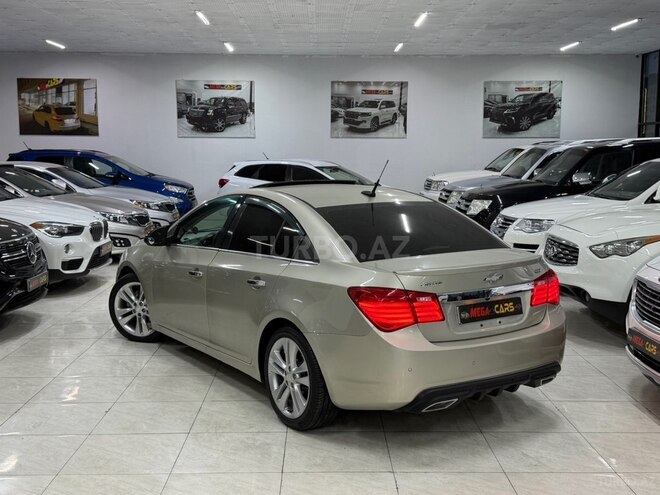Chevrolet Cruze-9