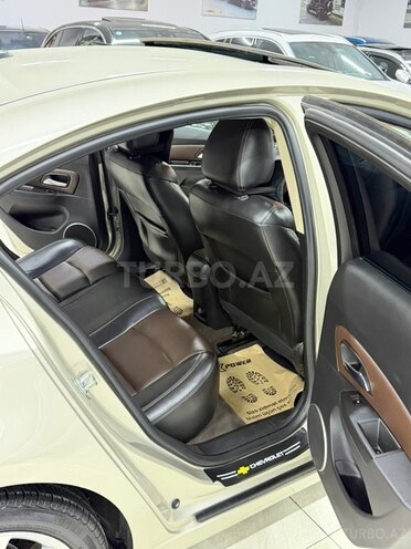 Chevrolet Cruze-29