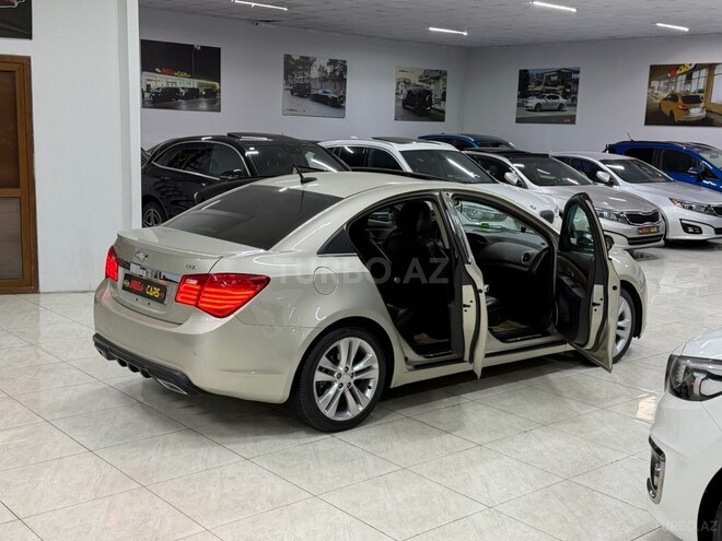 Chevrolet Cruze-18