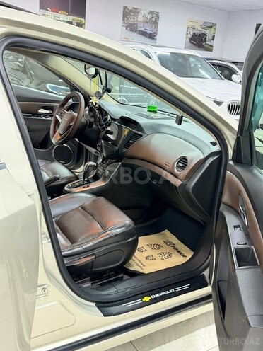 Chevrolet Cruze-25
