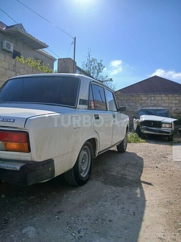LADA (VAZ) 2107-5