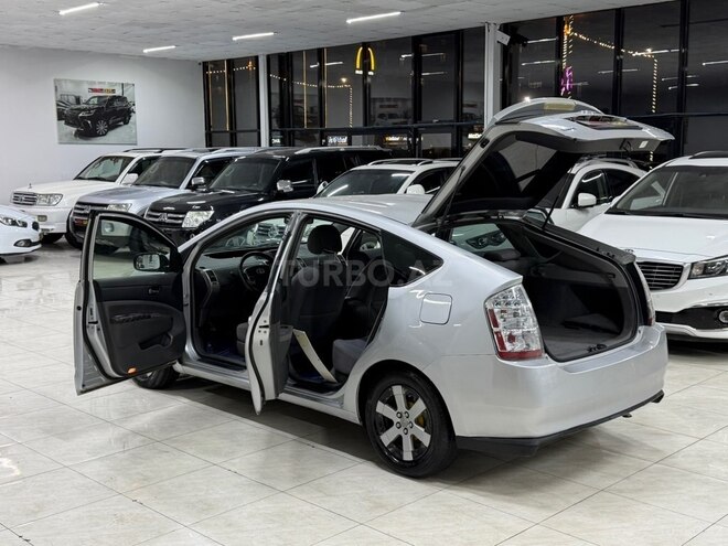 Toyota Prius-21