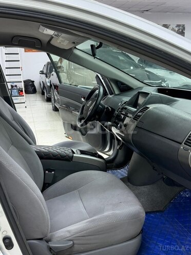 Toyota Prius-26