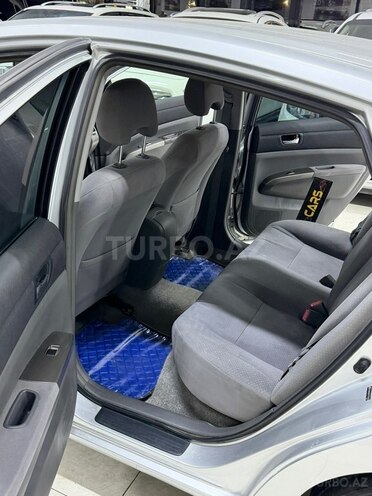 Toyota Prius-27