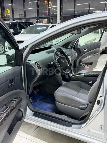 Toyota Prius-22