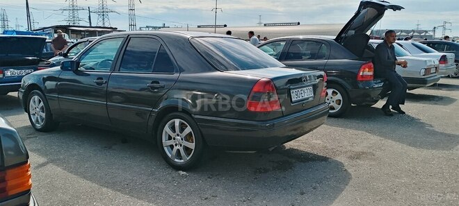 Mercedes C 230-7