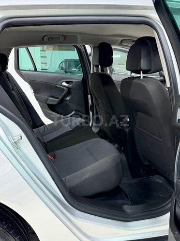 Opel Insignia-30