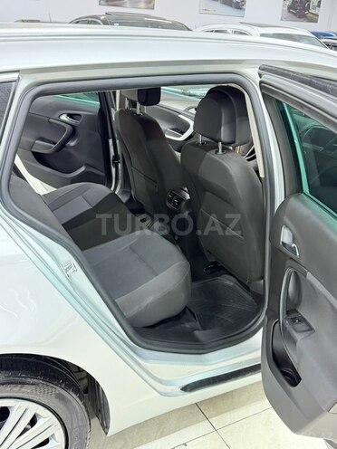 Opel Insignia-29