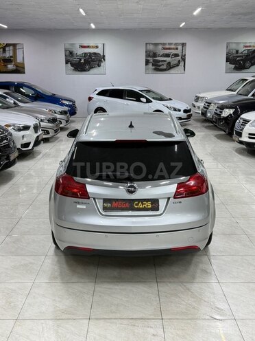 Opel Insignia-8