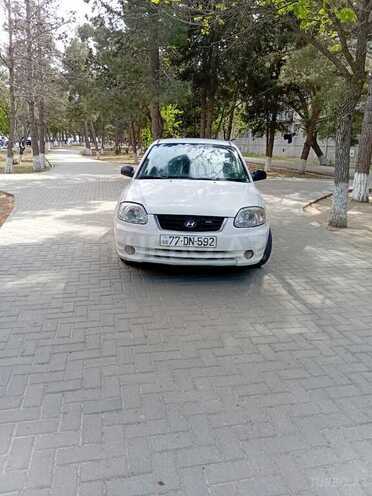Hyundai Accent-1