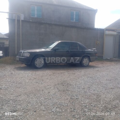 Mercedes 190-5