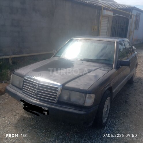 Mercedes 190-1