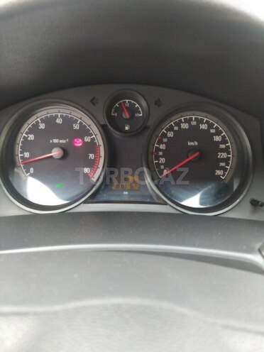 Opel Astra-8