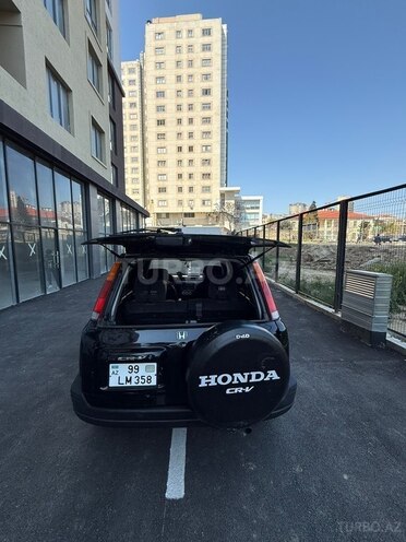 Honda CR-V-8