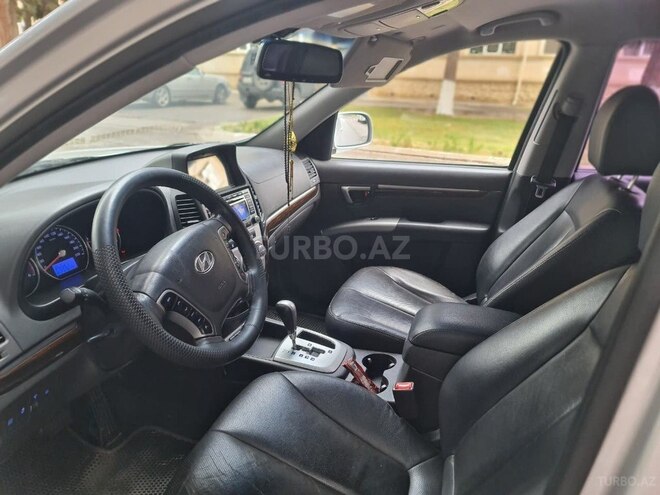 Hyundai Santa Fe-17