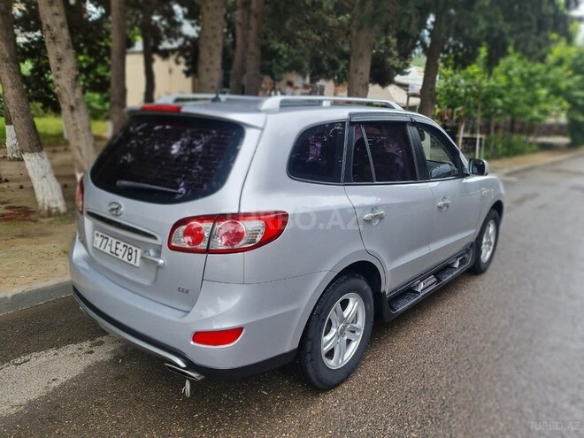 Hyundai Santa Fe-11