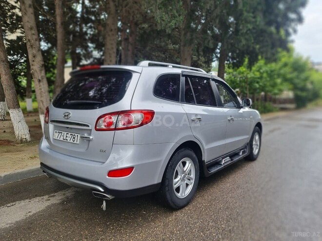 Hyundai Santa Fe-9
