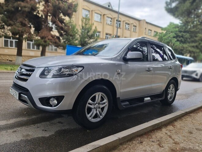 Hyundai Santa Fe-10