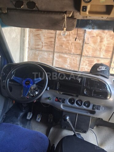 Ford Transit-8