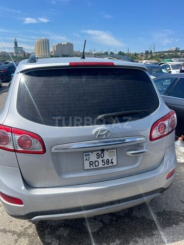 Hyundai Santa Fe-3