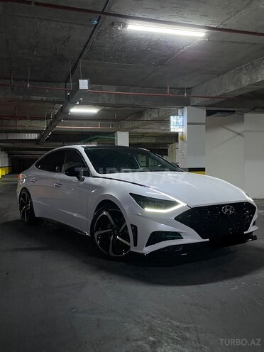Hyundai Sonata-1