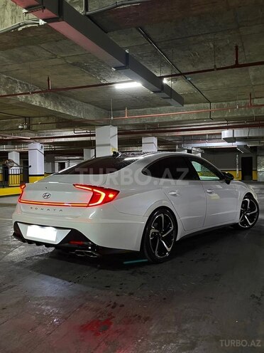 Hyundai Sonata-8