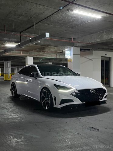 Hyundai Sonata-4