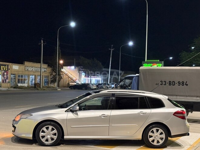Renault Laguna-3