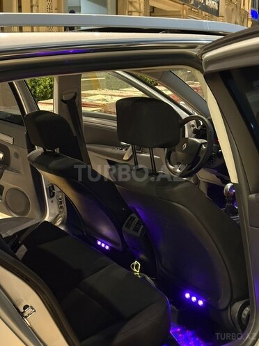 Renault Laguna-11