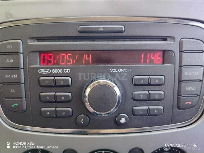 Ford Focus-7