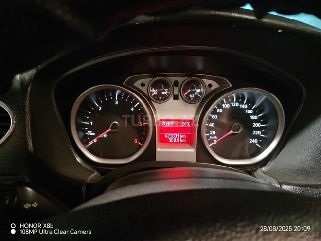 Ford Focus-8