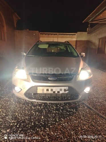 Ford Focus-1