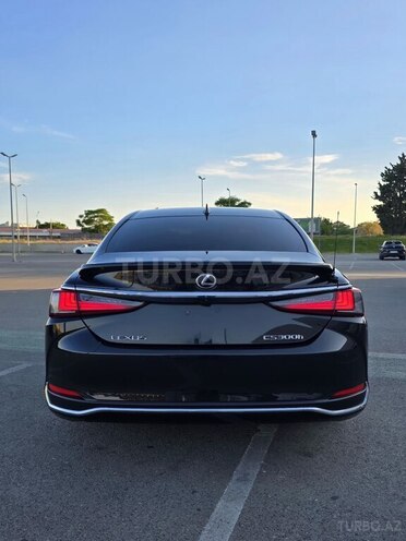 Lexus ES 300h-3