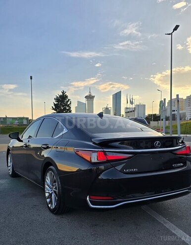 Lexus ES 300h-6