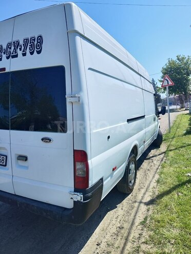 Ford Transit-5