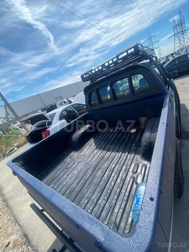 Mitsubishi L200-9