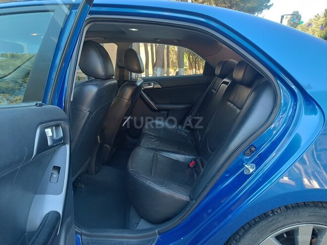 Kia Cerato-6