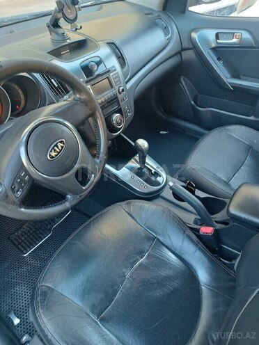Kia Cerato-11