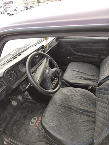 LADA (VAZ) 2107-2