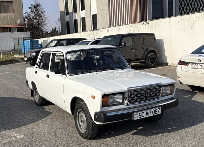 LADA (VAZ) 2107-4