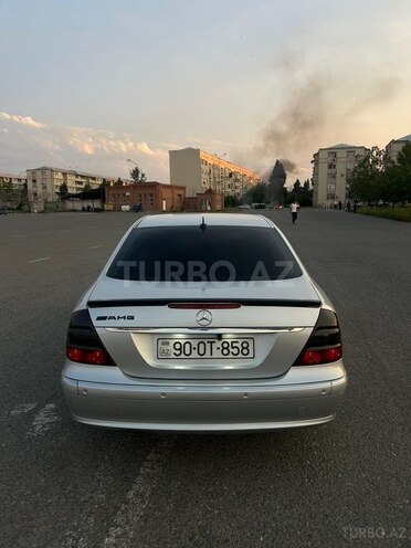 Mercedes E 220-5