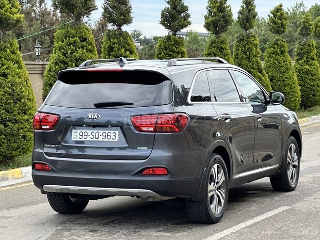 Kia Sorento-3