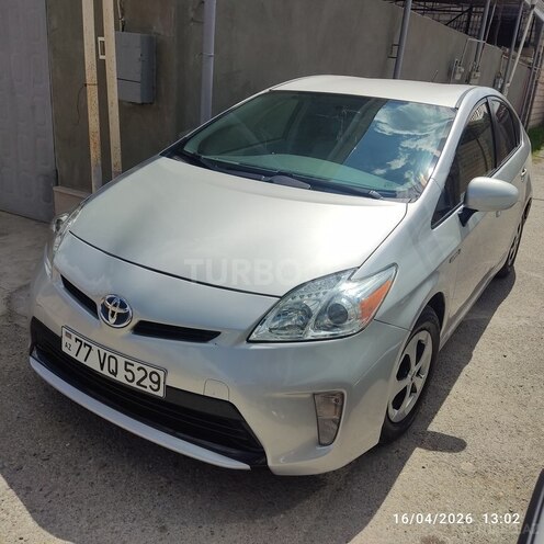 Toyota Prius-9