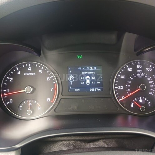 Kia Optima-5