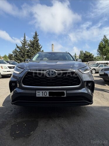 Toyota Highlander-3