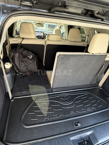 Toyota Highlander-19