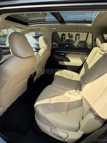 Toyota Highlander-14