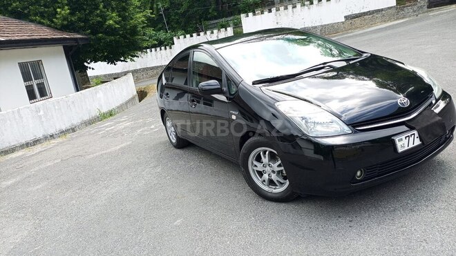 Toyota Prius-2